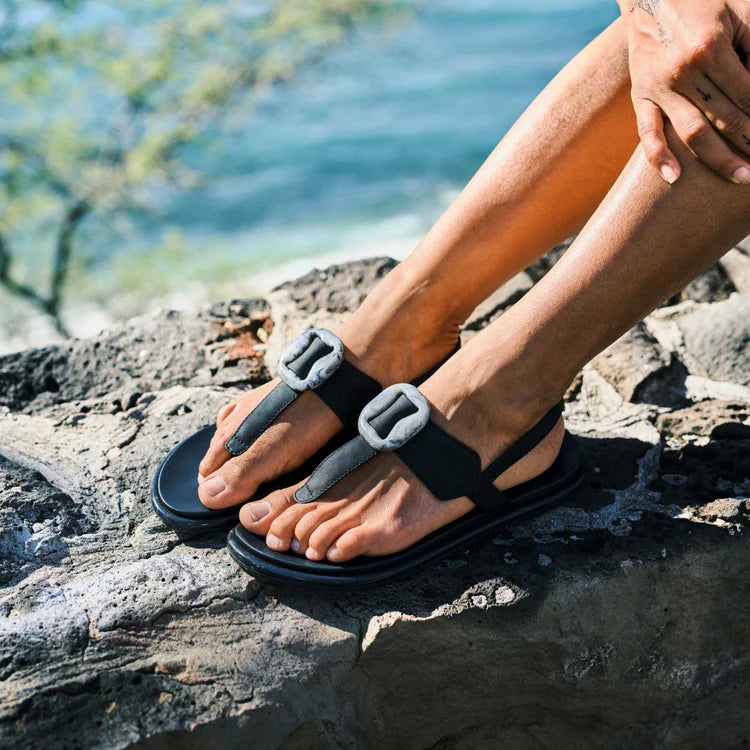 Olukai LA'T-BAR Sandals