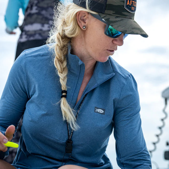 AFTCO Women's Mojeaux 1/4 Zip Performance Shirt