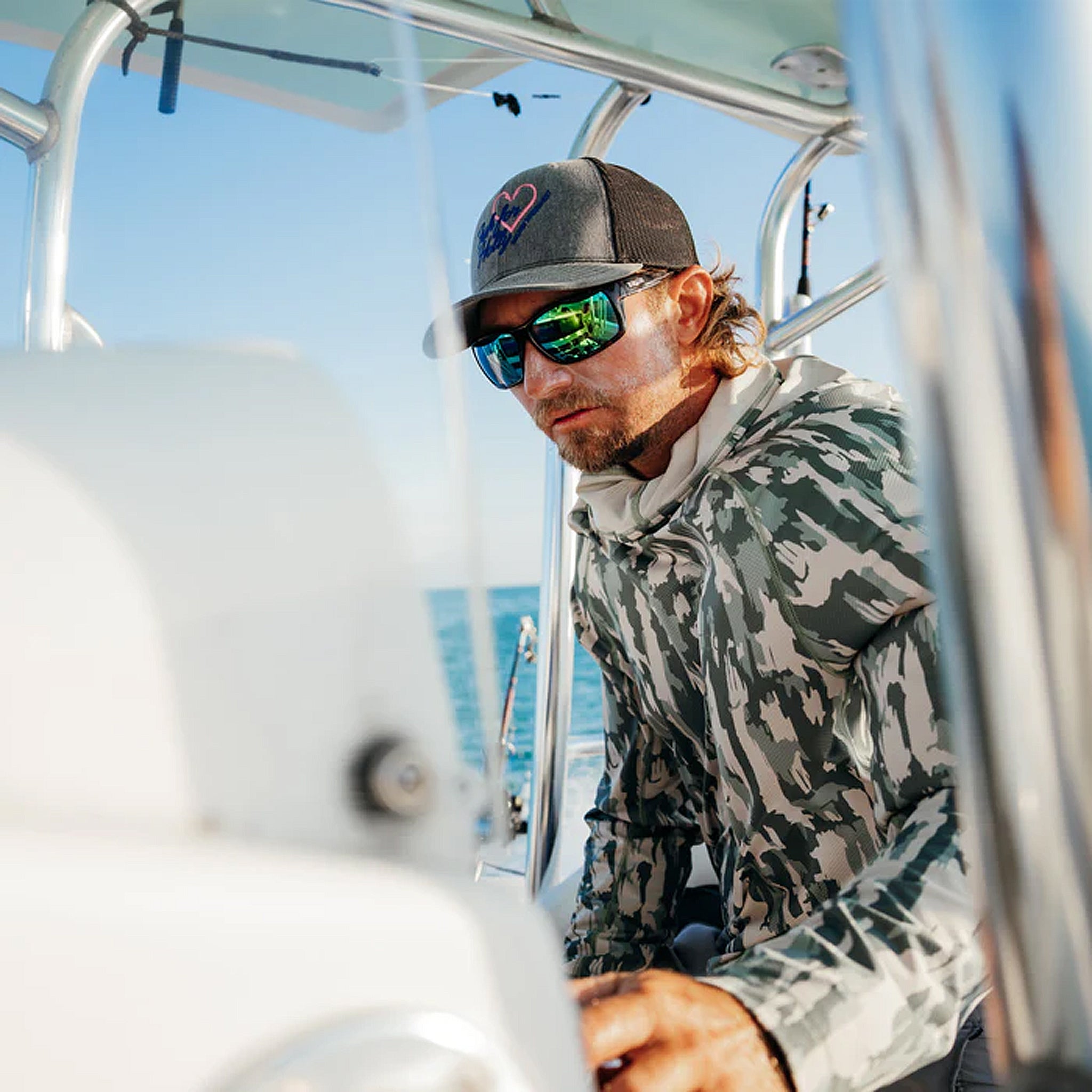 AFTCO - Adapt Sunmask Hooded Performance Shirt