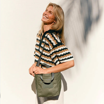Crossbody - Monochrome