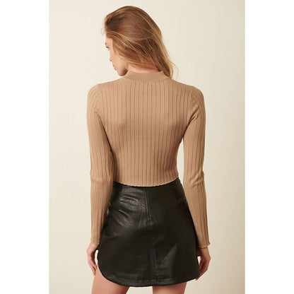 Surprising You Ribbed Crop